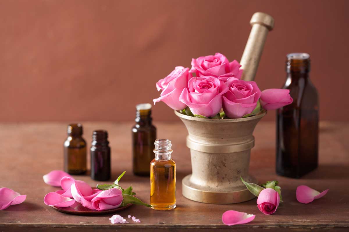 Kosmetyki na bazie olejku różanego